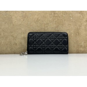 DIOR LADY DIOR LONG ZIPPER WALLET